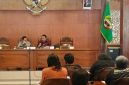 Foto : Audiensi warga dengan DPRD Blora menuntut penegakan Perda