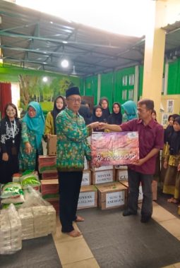 FIFGROUP Salurkan Bantuan Sosial di Cabang Pati, Perkuat Kepedulian di Momen Halal Bihalal