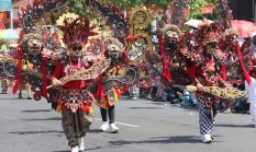 Ratusan Barongan dan Barongsai Meriahkan Pawai Pembangunan Blora 2026